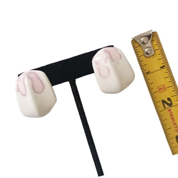 Vintage 80s Ceramic Earrings Geometric Retro Purple Lilac White Disco Pierced. - Picture 2 of 15